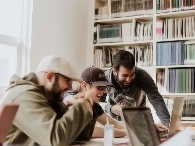 不用登录就能用的短信电话云轰炸